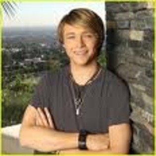 14450215_MCPWENAUI - Sterling Knight