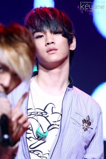   (7) - Kim Ki Bum alias Key