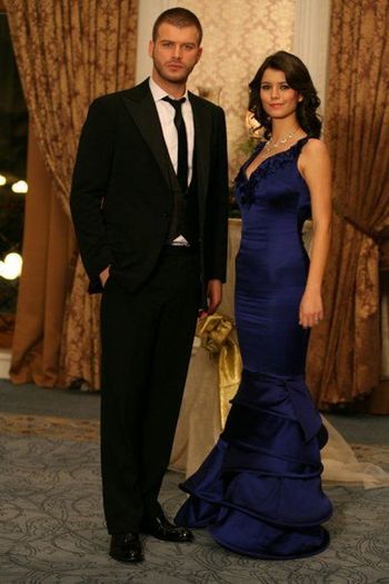 ASK-I-MEMNU-Bihter-Behlul-ask-i-memnu-19763254-403-604