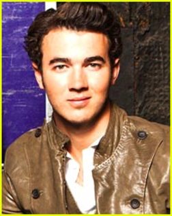 kevin-jonas-lunch - jhonas brother