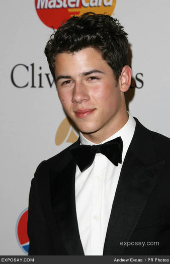 nick-jonas-2011-pregrammy-galasalute-industry-qWSYWn