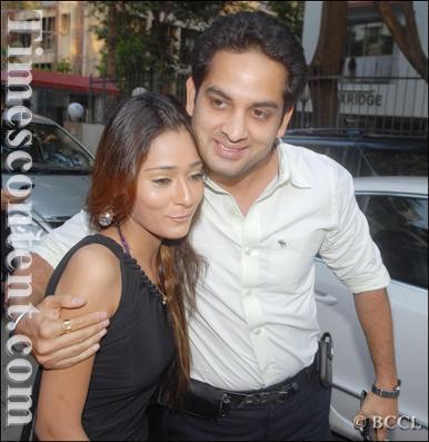 30336072_DCWXVTSSY - xxSara Khan-Sadhnaxx