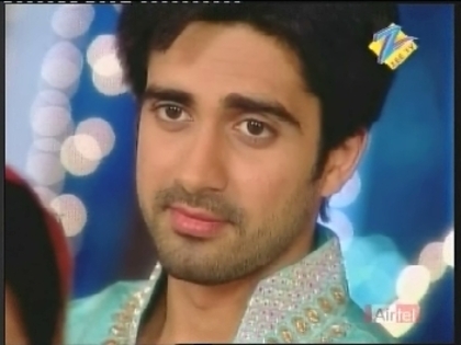 12626013_VZVLQIGFF - xxAvinash Sachdev-Devxx