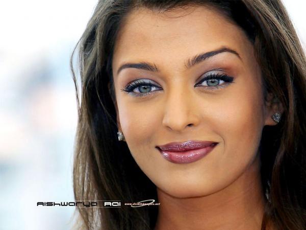 Aishwarya_Rai_1250257368_1