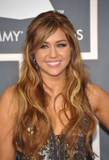 miley-cyrus-2011-grammys