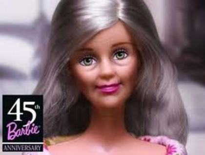 Bunica Barbie - Barbie