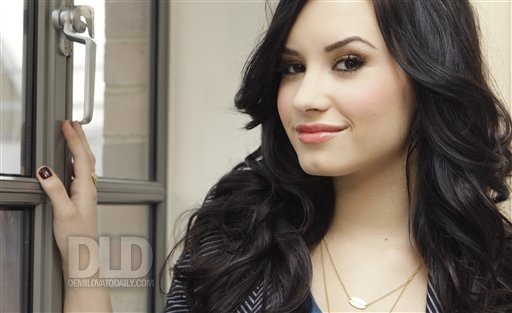 33963585_RJFRDSVGX - xxDemi Lovatoxx