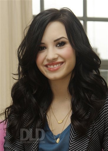 33963600_KJXQNZDBQ - xxDemi Lovatoxx