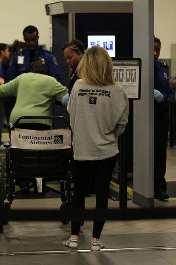 normal_27237_14_122_418lo - March 28 - LAX Airport