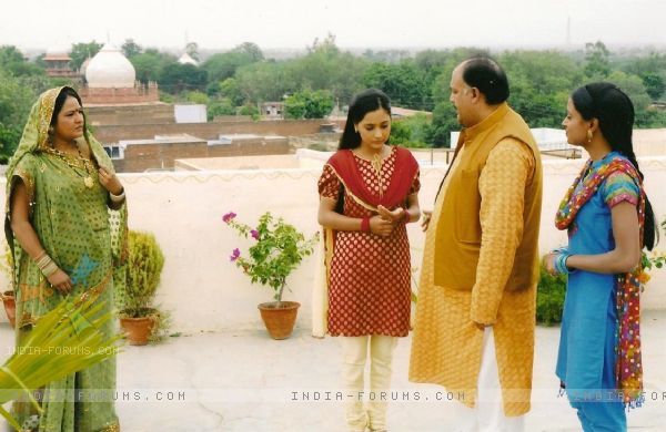 33256-a-scene-from-the-show-sapna-babul-ka-bidaai - Culoarea Fericirii