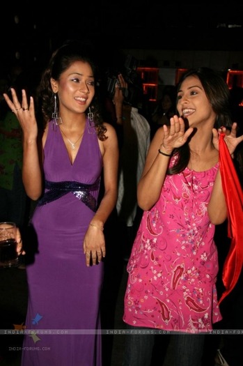 78520-tv-actress-sara-khan-quotbirthday-bashquot-at-club-escape - Culoarea Fericirii