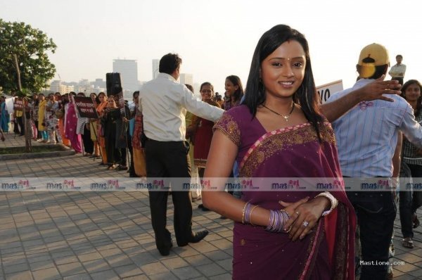 humanchaintofightagainse - Culoarea Fericirii