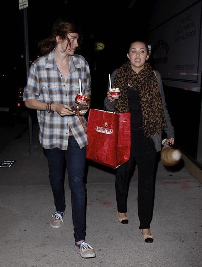  - x Out for Ice Cream with Braison at Coldstone Creamery - 29th March 2011