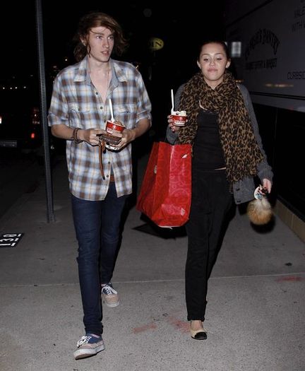  - x Out for Ice Cream with Braison at Coldstone Creamery - 29th March 2011