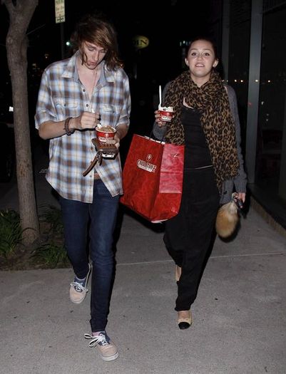  - x Out for Ice Cream with Braison at Coldstone Creamery - 29th March 2011