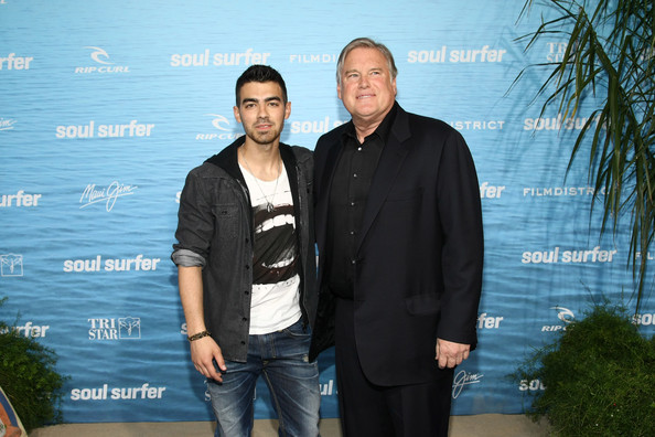 Joe+Jonas+Premiere+TriStar+Pictures+Soul+Surfer+zY6iTqzsS5Jl