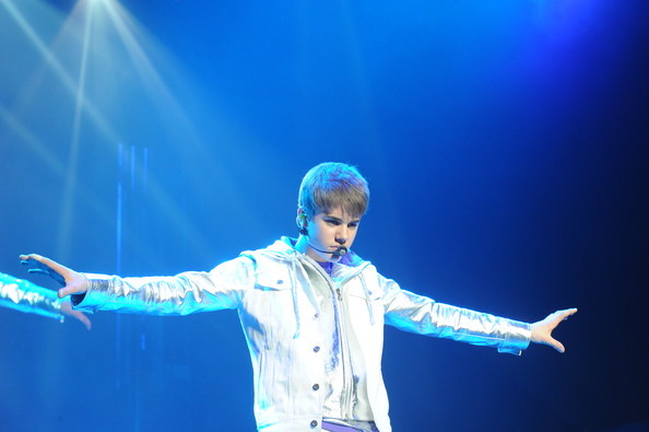 Justin+Bieber+Justin+Bieber+Performs+Palais+pwuyRa7r0SXl - justin bieber 2011