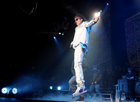 Justin+Bieber+Justin+Bieber+Palais+Omnisports+p8DeHrrRR8Yl