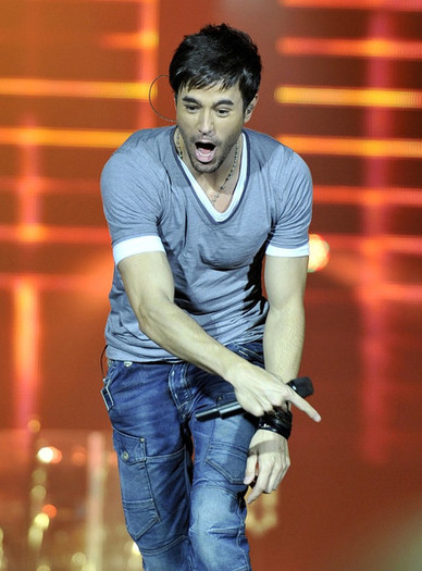 Enrique+Iglesias+Enrique+Iglesias+Performs+JV6gUVDP8xTl