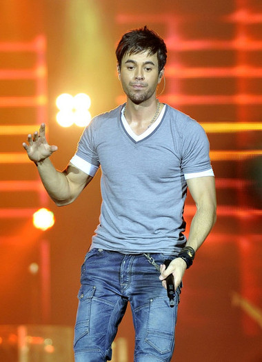 Enrique+Iglesias+Enrique+Iglesias+Performs+rzLHdmoGD9ul