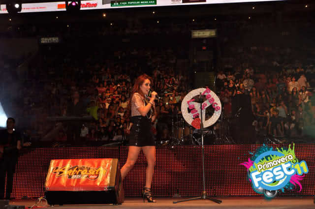 2l9mo06 - Dulce Maria