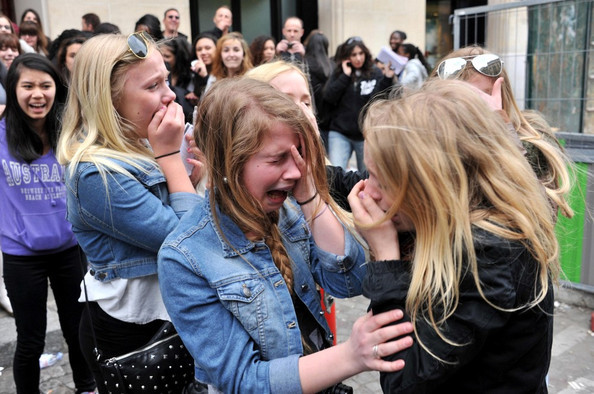 Justin+Bieber+Justin+Bieber+Leaves+Hotel+wBR4M3WLprNl