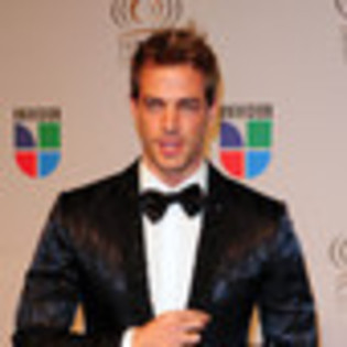 william-levy-605722l-thumbnail_gallery - William Levy