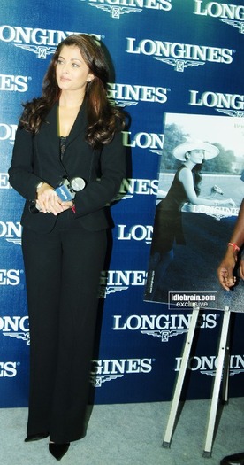 aishwaryarailongines58 - poze cu superba Aishwarya Ray