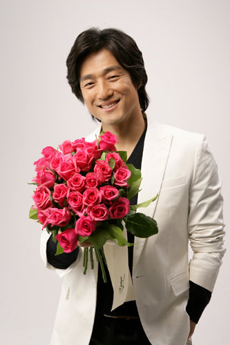 25080_101321836570680_100000785937332_37382_2355102_n - Regele Suk-jong-Ji Jin Hee