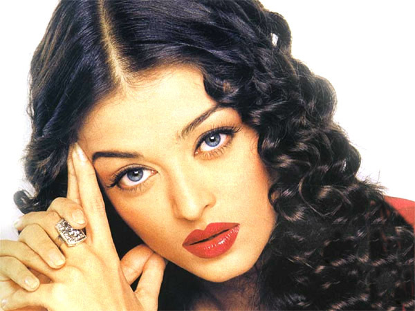aishwaryaraipicture23 - poze cu superba Aishwarya Ray