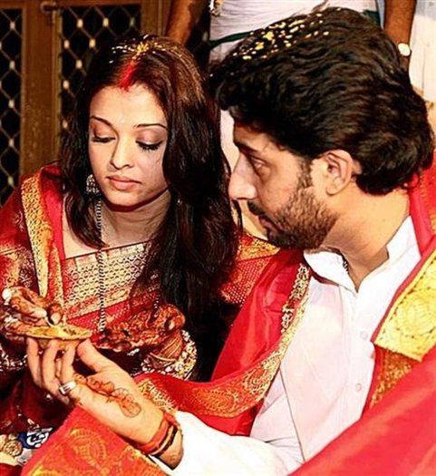 efb11660a93a1190e50da86 - poze cu superba Aishwarya Ray
