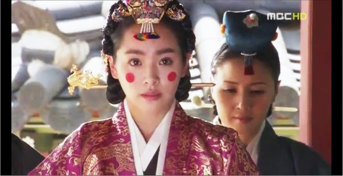 ex 13 - 000 Furtuna la Palat 000