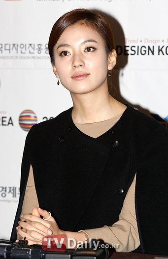 fyu - a---han hyo joo---a