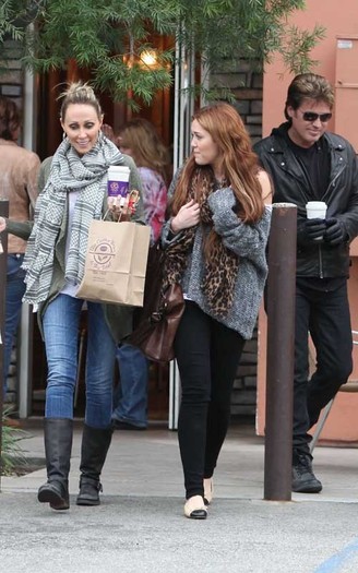 11 - At Coffee Bean in Los Angeles - March 27