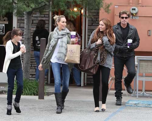 17 - At Coffee Bean in Los Angeles - March 27