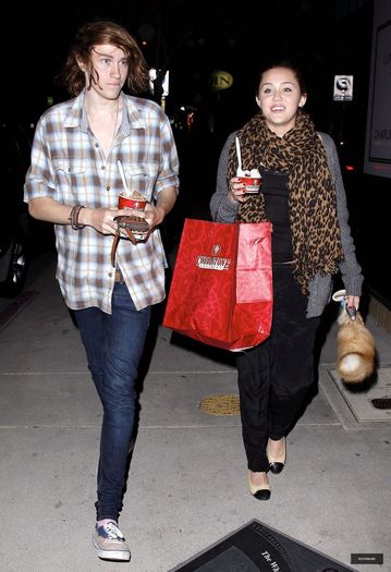 15 - Getting an Ice Cream in Toluca Lake - March 29