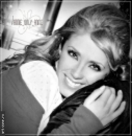 Anahi_Alb_Negru_med