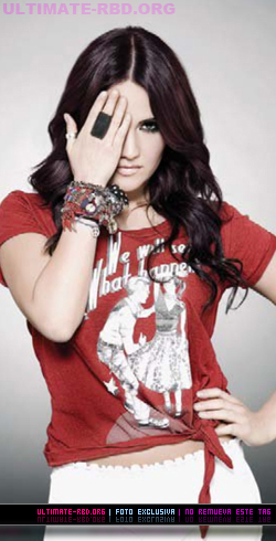 004 - Dulce Maria - TV Notas - 2011