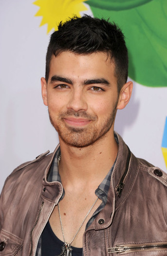 Joe+Jonas+Nickelodeon+24th+Annual+Kids+Choice+ERW_5qFI4-zl - Nickelodeon s 24th Annual Kids Choice Awards - Arrivals