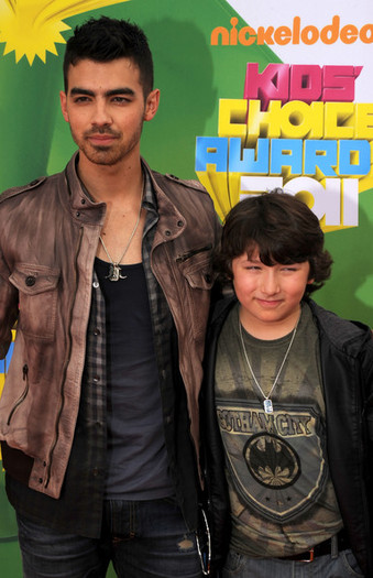 Joe+Jonas+Nickelodeon+24th+Annual+Kids+Choice+T8KQwGxj-Gpl - Nickelodeon s 24th Annual Kids Choice Awards - Arrivals