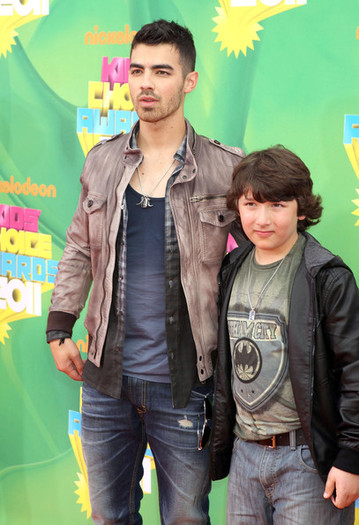 Joe+Jonas+2011+Nickelodeon+Kids+Choice+Awards+TJTlfPNcpN1l - The 2011 Nickelodeon s Kids Choice Awards