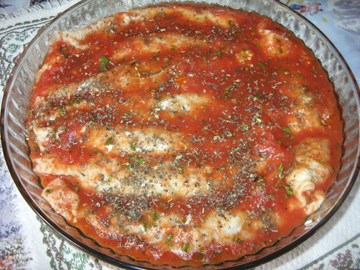 cu sos de rosii si busuioc