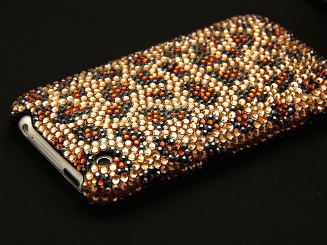 08-ultra-case-swarovski-wildcat-fur-iphone-3g-3gs - telefoane cu diamante