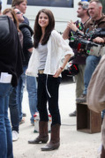 Selena Gomez - stars on the set of monte carlo