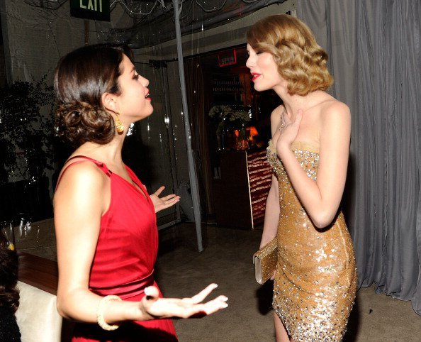 Selena Gomez si Taylor Swift - February 28th-2011 Vanity Fair Oscar Party