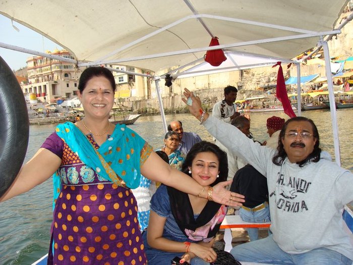 183561_197299850289401_100000281612430_657366_60885_n