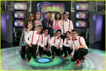 normal_002 - 0   Shake It Up Episode 14-Hot Mess It Up 0