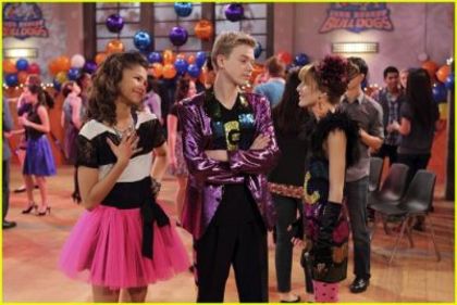 normal_003 - 0   Shake It Up Episode 14-Hot Mess It Up 0