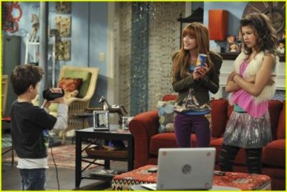 normal_010 - 0   Shake It Up Episode 14-Hot Mess It Up 0