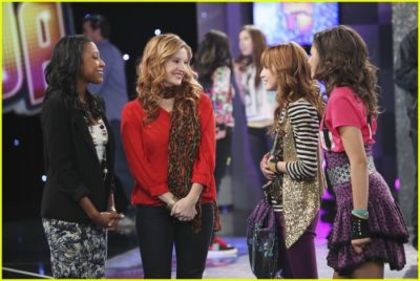 normal_004 - 0   Shake It Up Episode 15-Reunion It Up 0